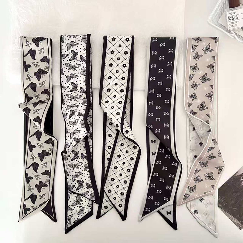 Silk Neck Scarf - Modelo de marca de lujo para