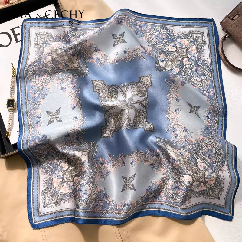 Pañuelo Cuadrado de Seda de Mo - Silk Neck Scarf reseña y precio
